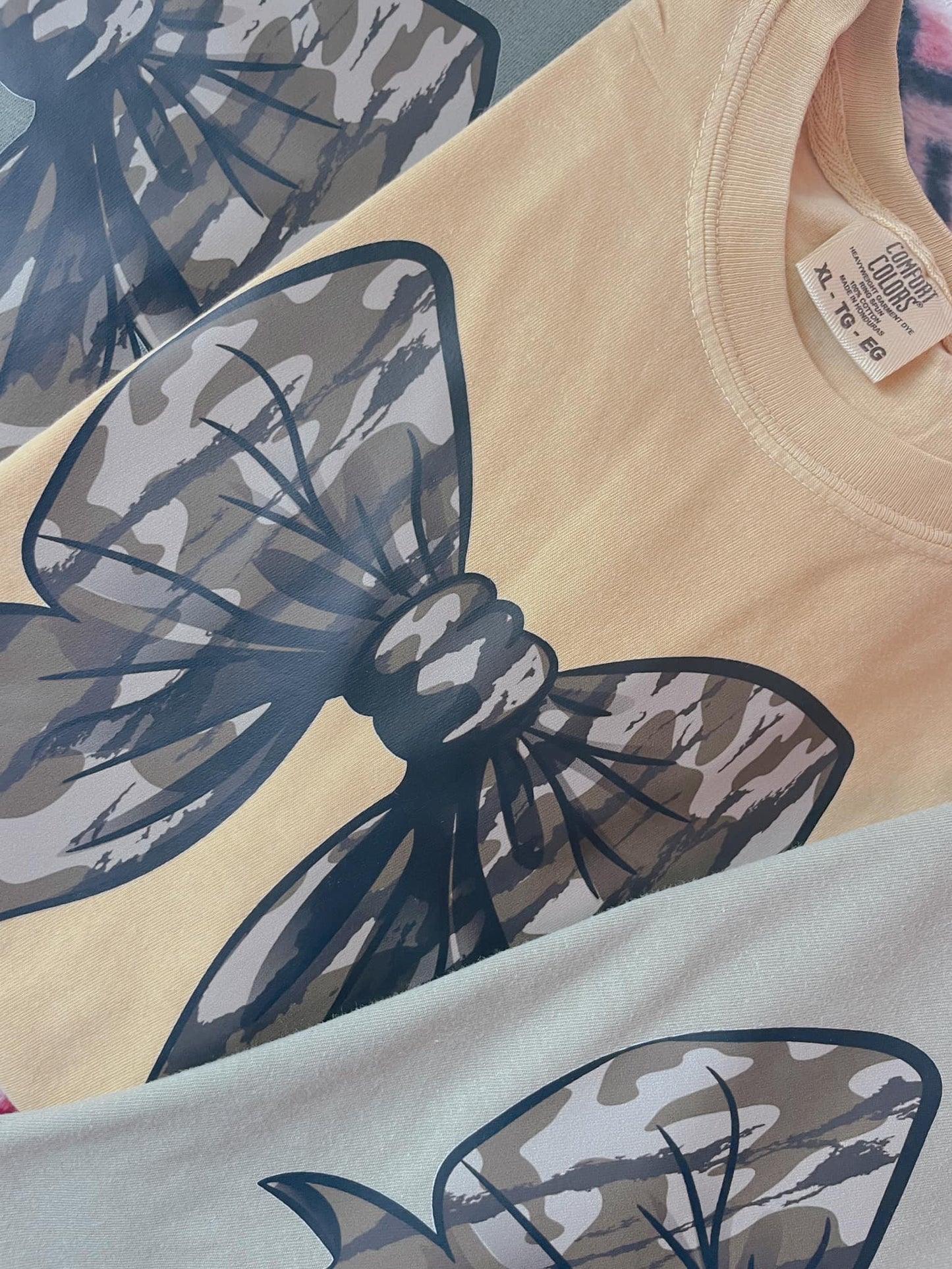 Large Camo Bow Comfort Colors Tee