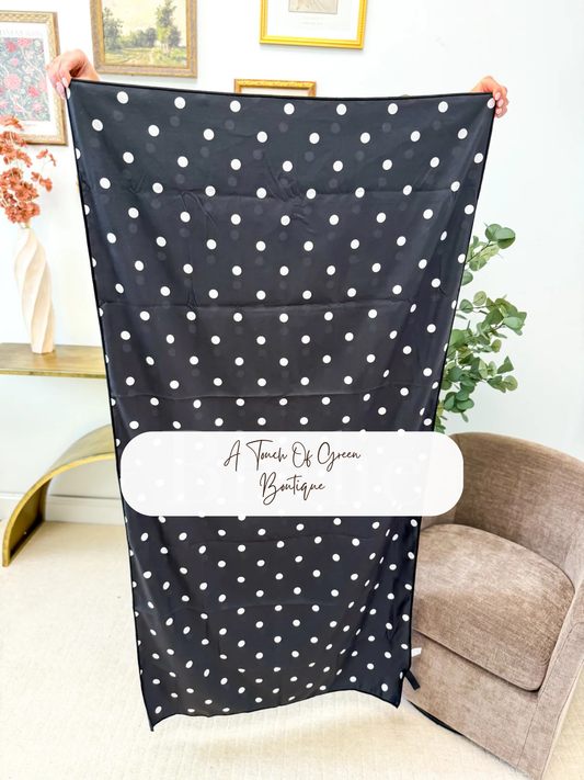 PREORDER Quick Dry Towel in Black & White Polka Dot
